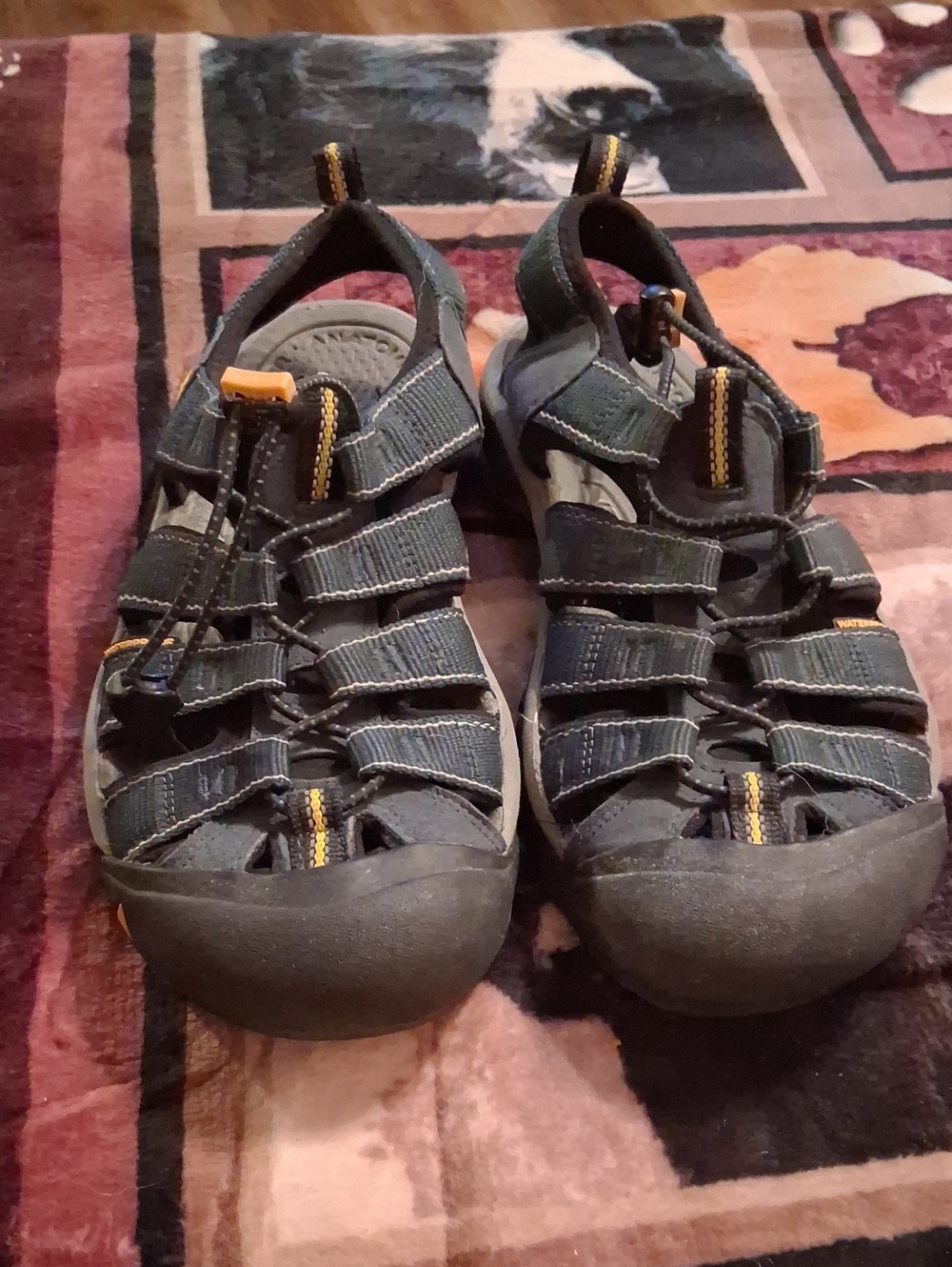 Keen Kids Navy Blue and Yellow Closed-Toe Sandals